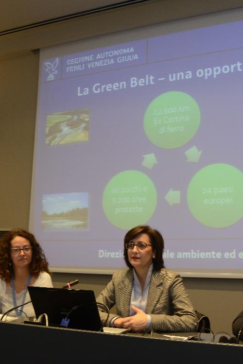 Marzia Bonetti (Direzione regionale Ambiente ed Energia) e Sara Vito (Assessore regionale Ambiente ed Energia) alla tavola rotonda “EGB: La European Green Belt in Italia e in FVG” - Trieste 24/10/2017